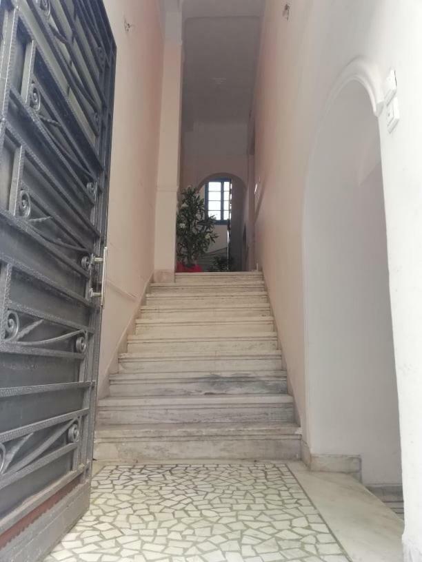 80sqm 3 bedroom, 1 bathroom Apartamento in Exarchia Atenas Exterior foto