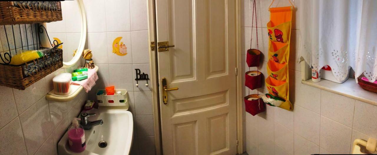 80sqm 3 bedroom, 1 bathroom Apartamento in Exarchia Atenas Exterior foto